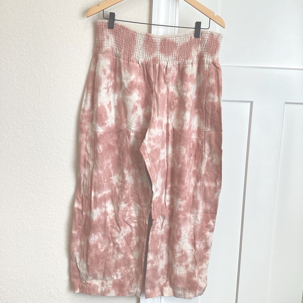 ❌Sold - Pilcro Reese Smocked Barrel Pull-On Pants Tie-Dye Anthropologie - Picture 6 of 14